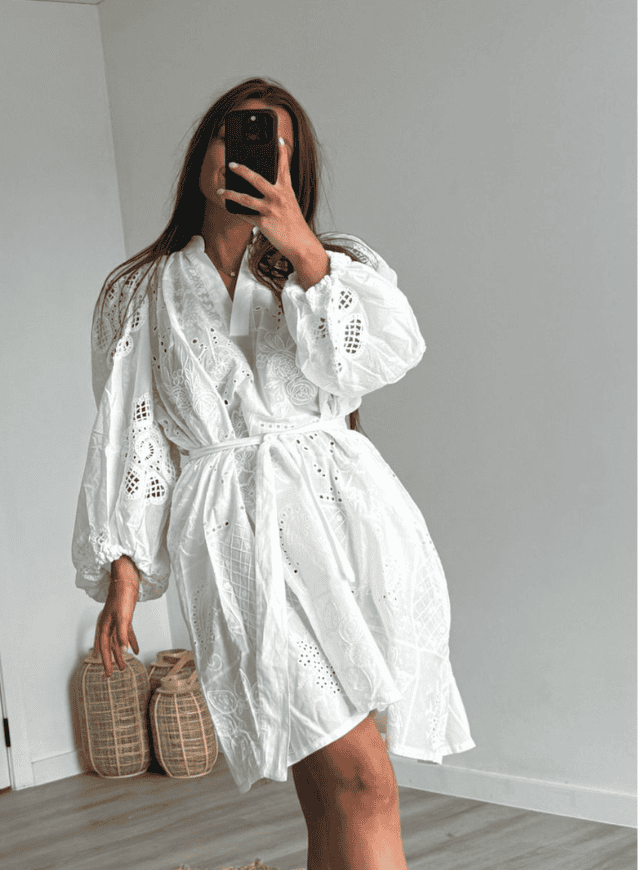 LIA - Witte broderie jurk