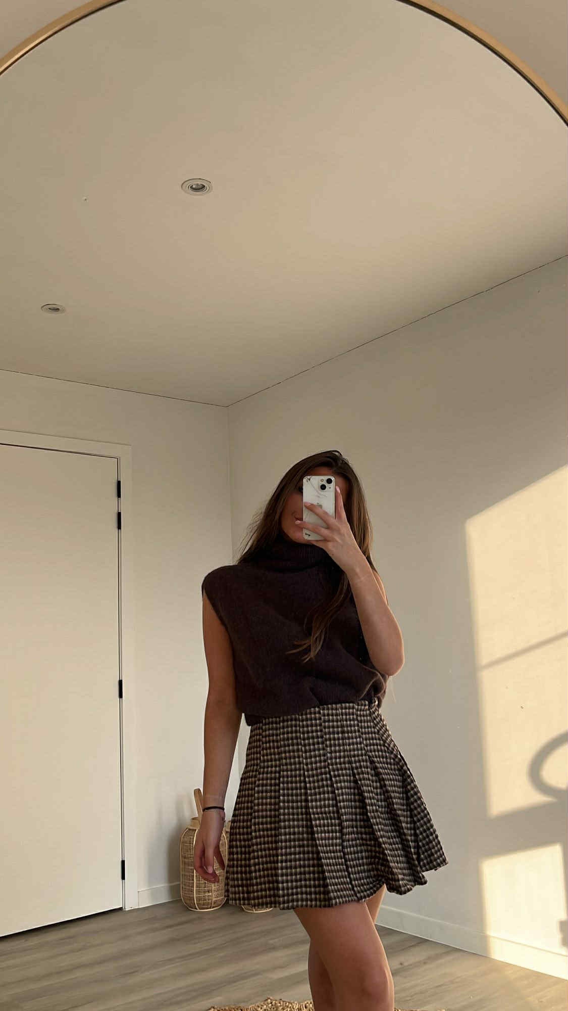 CLOE - Sleeveless sweater