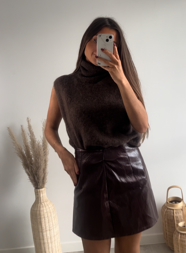 CLOE - Sleeveless sweater
